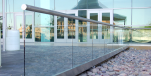 روش نصب نرده شیشه ای اکسپوز