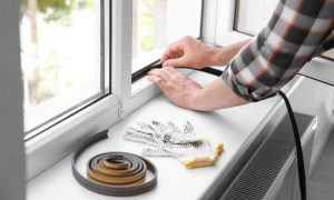 نقش سیستم شیشه بالکن (تاشو و ریلی) در افزایش عایق صوتی