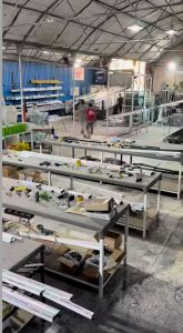 مرکز پخش و فروش عمده پروفیل شیشه بالکن به همکاران سراسر کشور