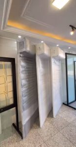 بسته بندی پکیج آماده نصب شیشه بالکن و کابین دوش برای ارسال به شهرستان