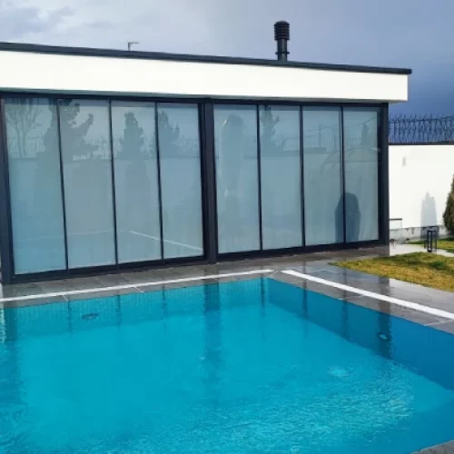کاربردهای شیشه اسلایدینگ