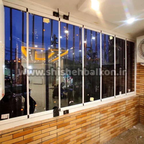 نصب شیشه بالکن