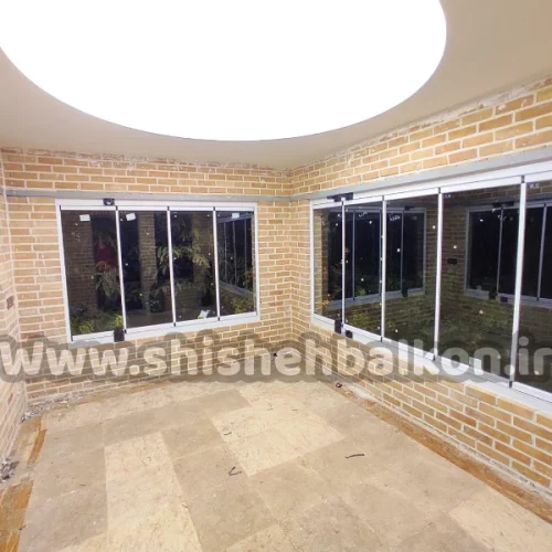 شیشه بالکن اسلایدی