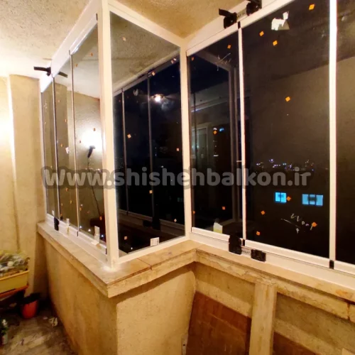 شیشه بالکن فریم دار